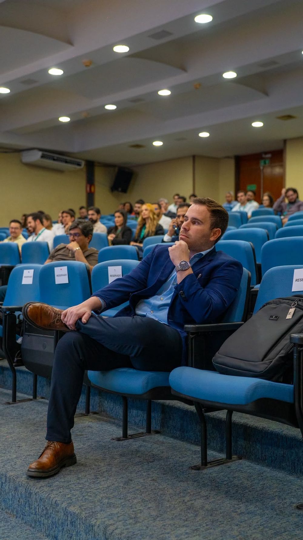 Dr. João Protásio acompanhando as palestras na plateia do I Congresso Tocantinense de Ortopedia e Traumatologia, Palmas, maio de 2026